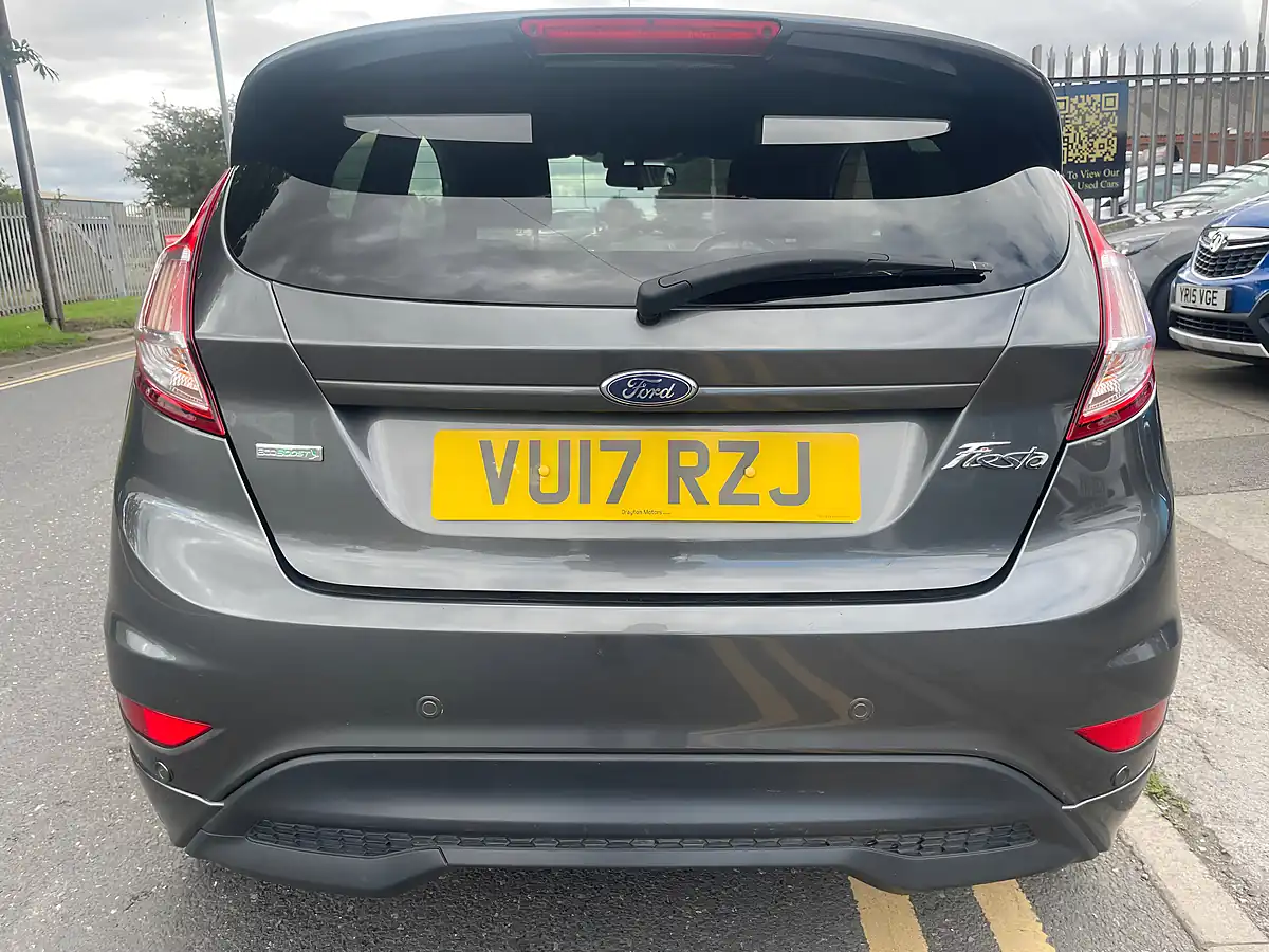 Used 2017 Ford Fiesta ST-Line Grey - Interior and Exterior details 10