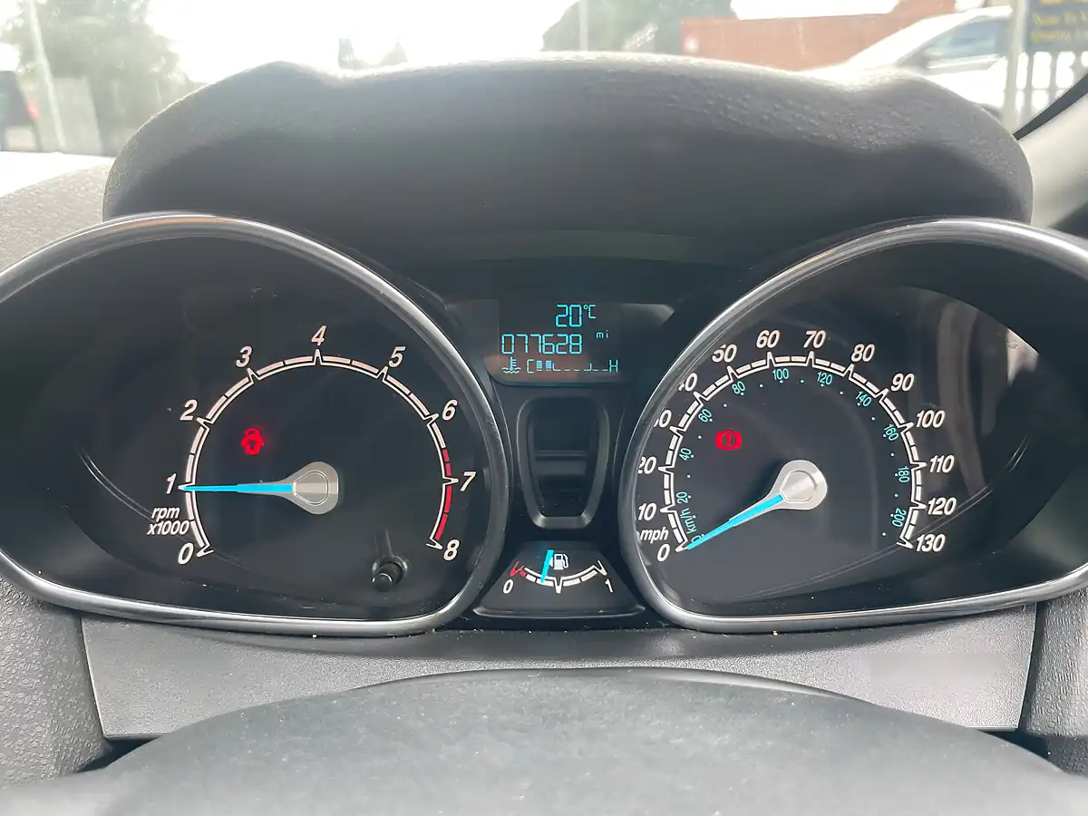 Used 2017 Ford Fiesta ST-Line Grey - Interior and Exterior details 19