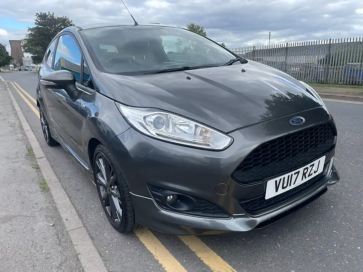 Used 2017 Ford Fiesta ST-Line Grey - Interior and Exterior details 3