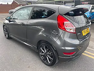 Used 2017 Ford Fiesta ST-Line Grey - Interior and Exterior details 6