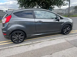 Used 2017 Ford Fiesta ST-Line Grey - Interior and Exterior details 8