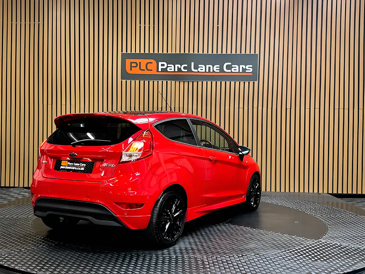 Used 2017 Ford Fiesta ST-Line Race Red - Interior and Exterior details 3