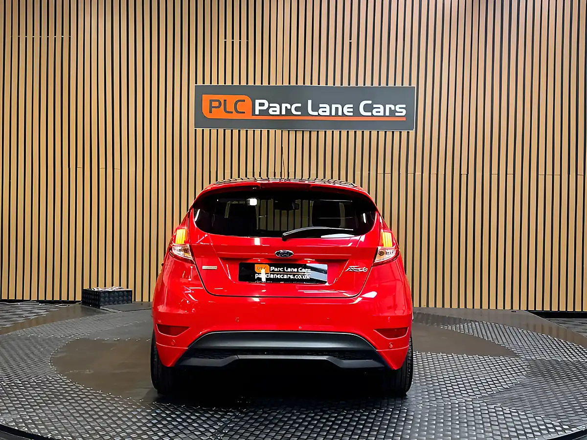 Used 2017 Ford Fiesta ST-Line Race Red - Interior and Exterior details 4