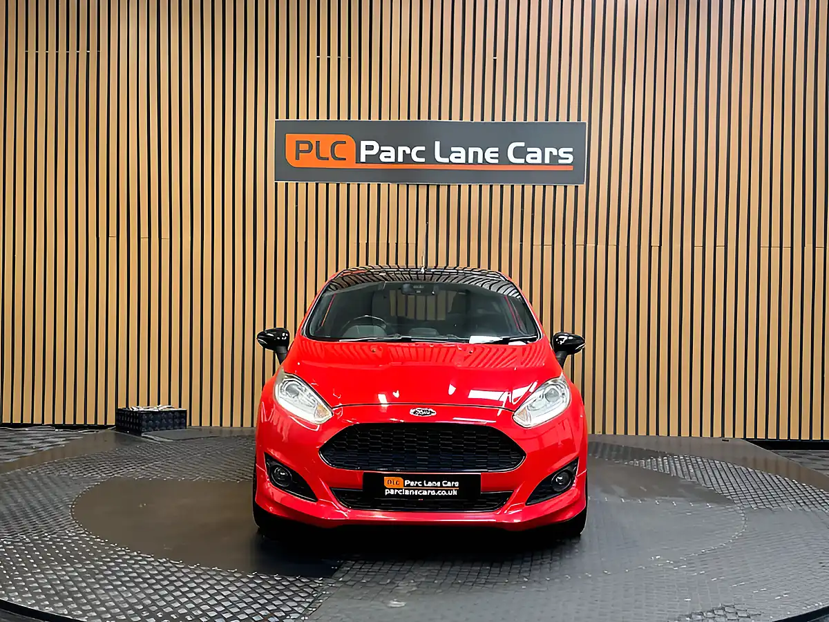 Used 2017 Ford Fiesta ST-Line Race Red - Interior and Exterior details 8