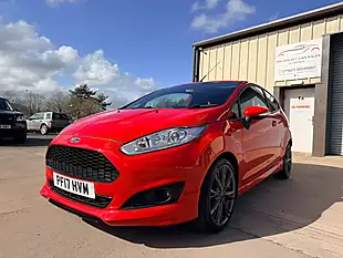Used 2017 Ford Fiesta ST-Line Red - Interior and Exterior details 4