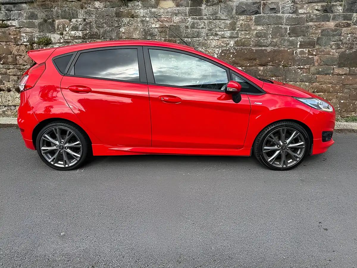 Used 2017 Ford Fiesta ST-Line Red - Interior and Exterior details 4