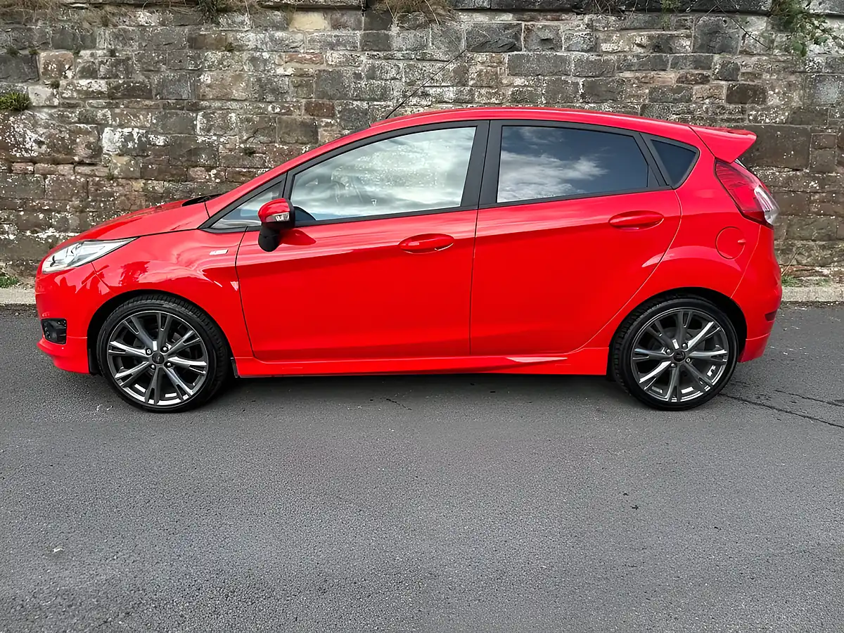 Used 2017 Ford Fiesta ST-Line Red - Interior and Exterior details 5