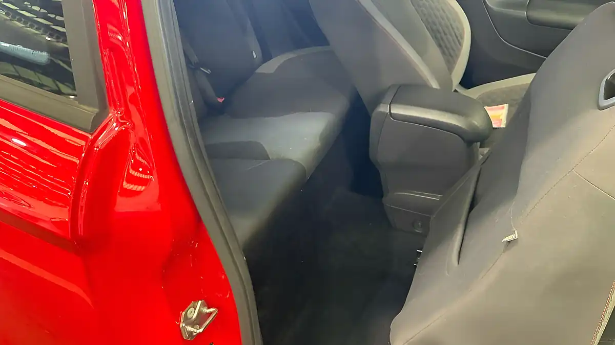 Used 2017 Ford Fiesta ST-Line Red - Interior and Exterior details 9