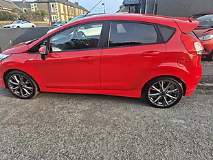 Used 2017 Ford Fiesta ST-Line Red - Interior and Exterior details 3