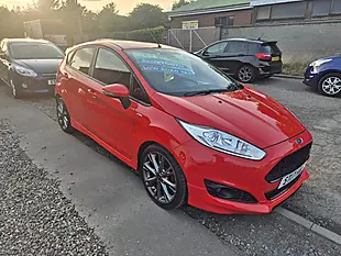 Used 2017 Ford Fiesta ST-Line Red - Interior and Exterior details 5