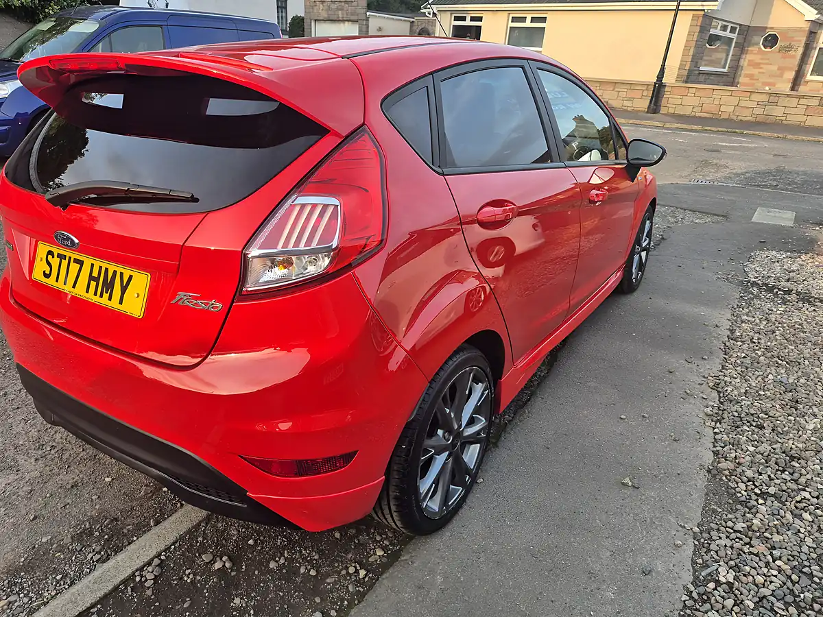 Used 2017 Ford Fiesta ST-Line Red - Interior and Exterior details 7