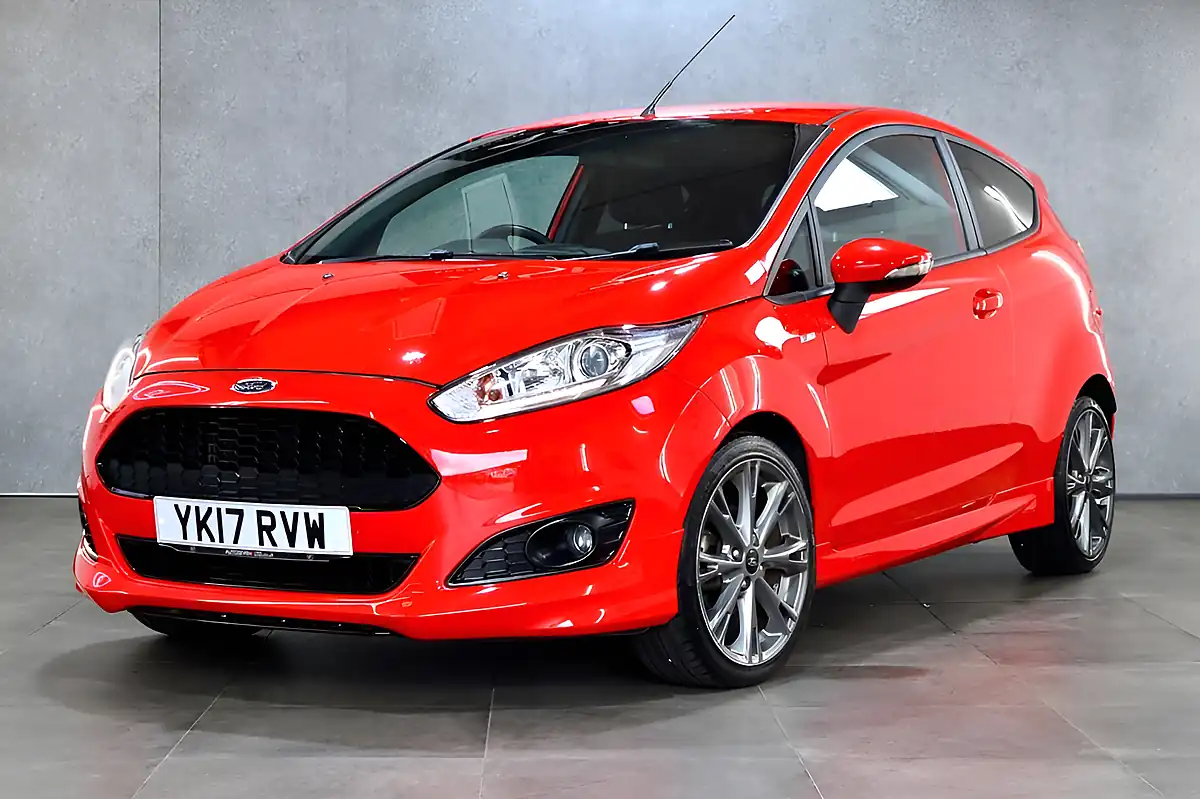 Used 2017 Ford Fiesta ST-Line Red - Interior and Exterior details 8