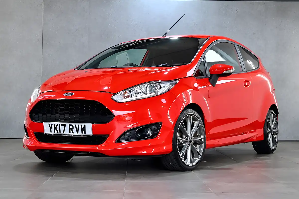 Used 2017 Ford Fiesta ST-Line Red - Interior and Exterior details 9