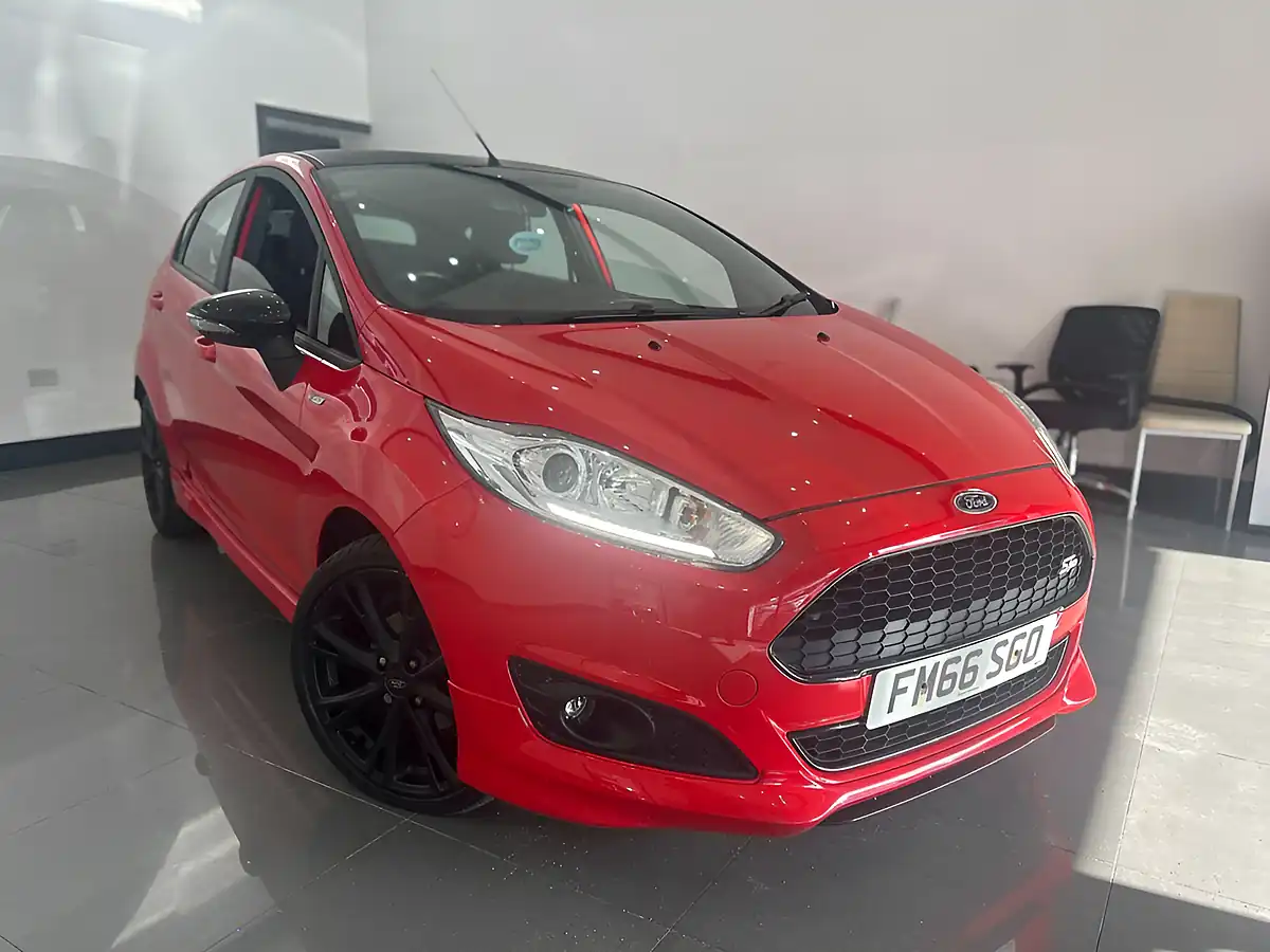 Used 2017 Ford Fiesta ST-Line Red - Interior and Exterior details 3