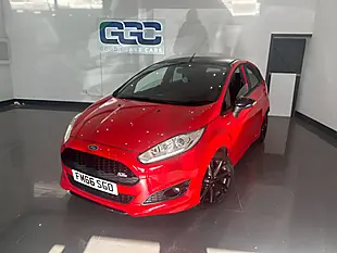 Used 2017 Ford Fiesta ST-Line Red - Interior and Exterior details 6