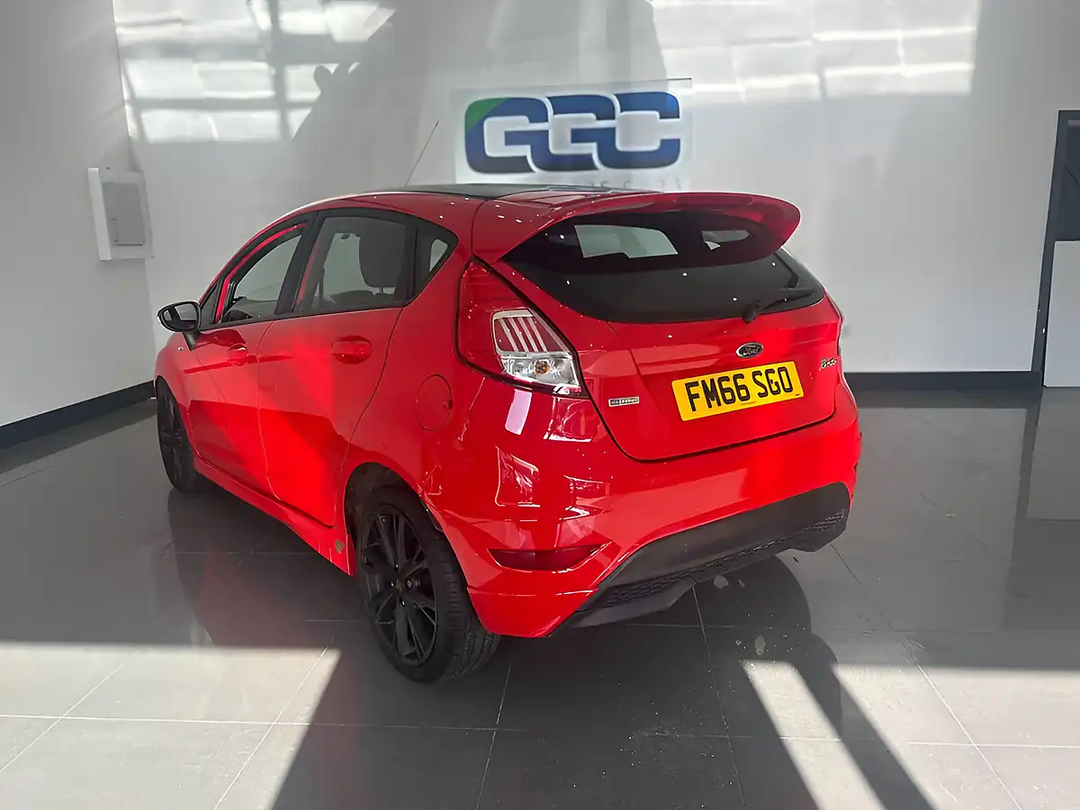 Used 2017 Ford Fiesta ST-Line Red - Interior and Exterior details 7