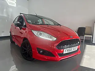 Used 2017 Ford Fiesta ST-Line Red - Interior and Exterior details 8