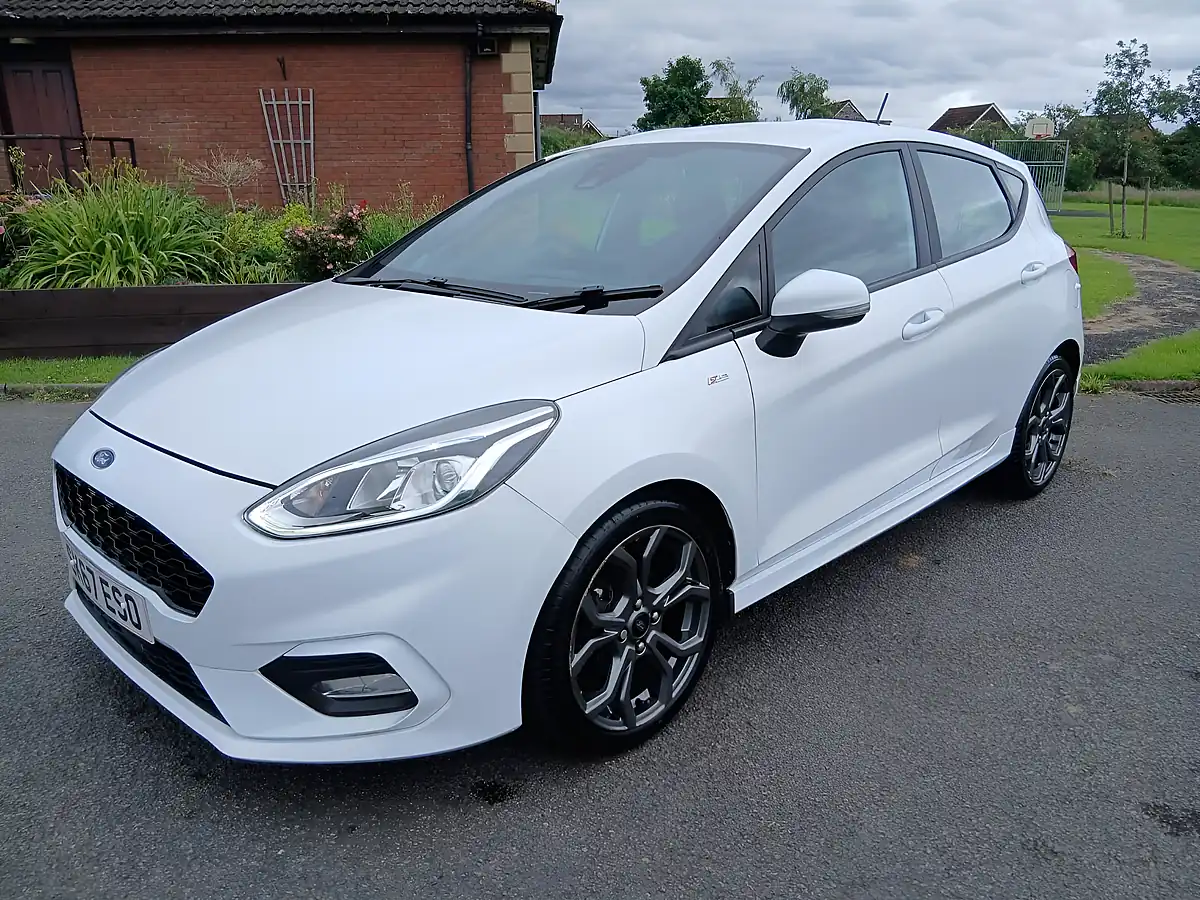 Used 2017 Ford Fiesta ST-Line White - Interior and Exterior details 7
