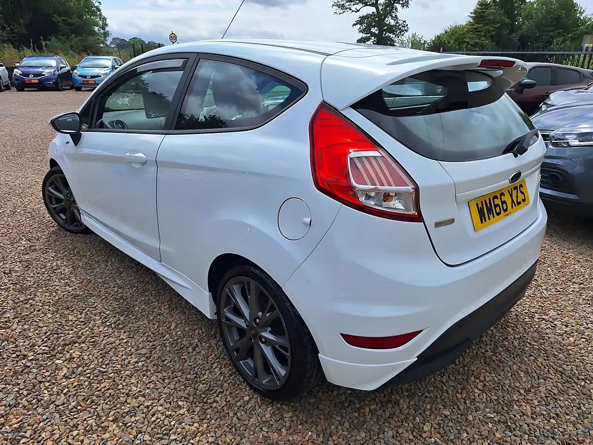 Used 2017 Ford Fiesta ST-Line White - Interior and Exterior details 13