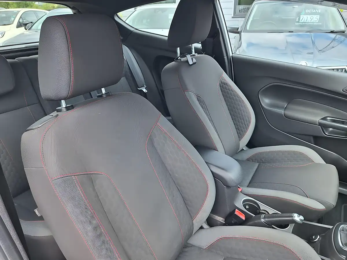 Used 2017 Ford Fiesta ST-Line White - Interior and Exterior details 18