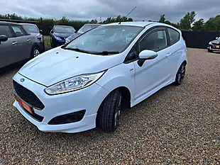 Used 2017 Ford Fiesta ST-Line White - Interior and Exterior details 4