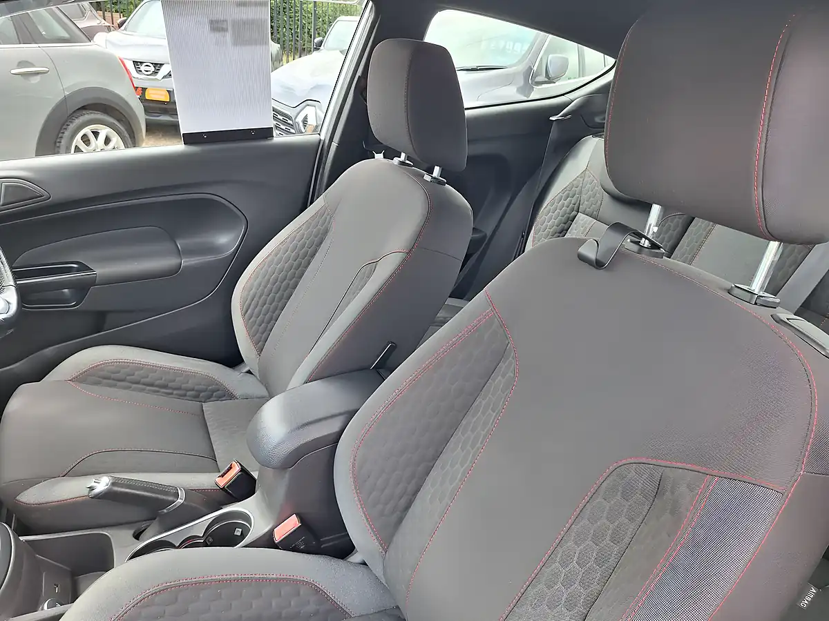 Used 2017 Ford Fiesta ST-Line White - Interior and Exterior details 5