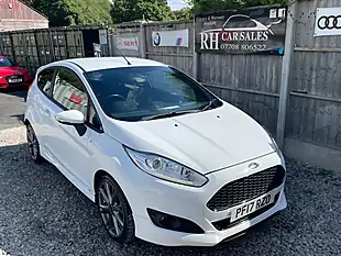 Used 2017 Ford Fiesta ST-Line White - Interior and Exterior details 15