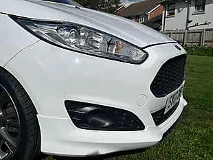 Used 2017 Ford Fiesta ST-Line White - Interior and Exterior details 8