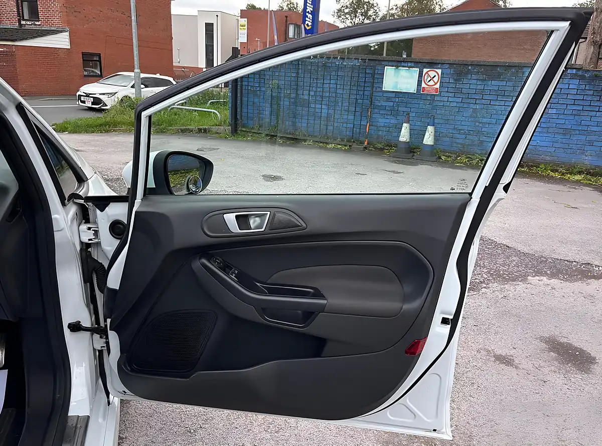 Used 2017 Ford Fiesta ST-Line White - Interior and Exterior details 10