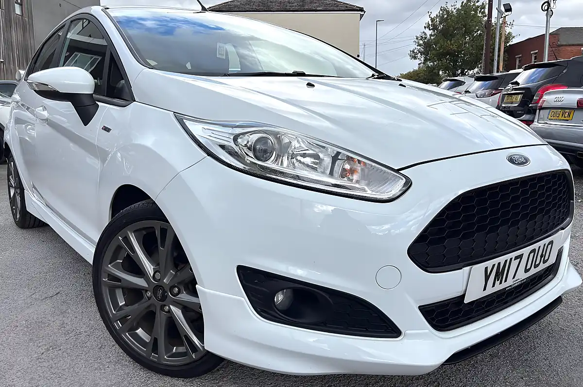 Used 2017 Ford Fiesta ST-Line White - Interior and Exterior details 2