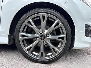 Used 2017 Ford Fiesta ST-Line White - Interior and Exterior details 20