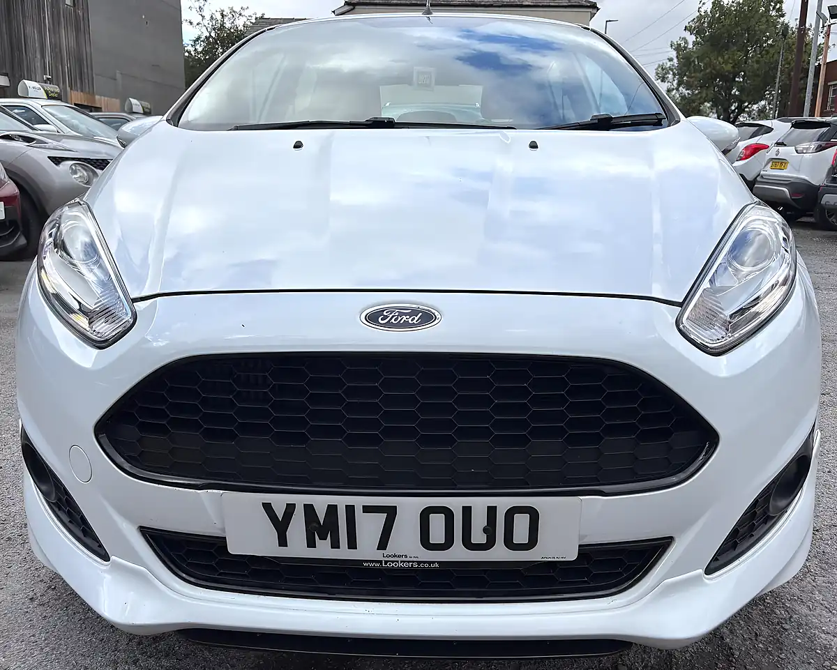 Used 2017 Ford Fiesta ST-Line White - Interior and Exterior details 3