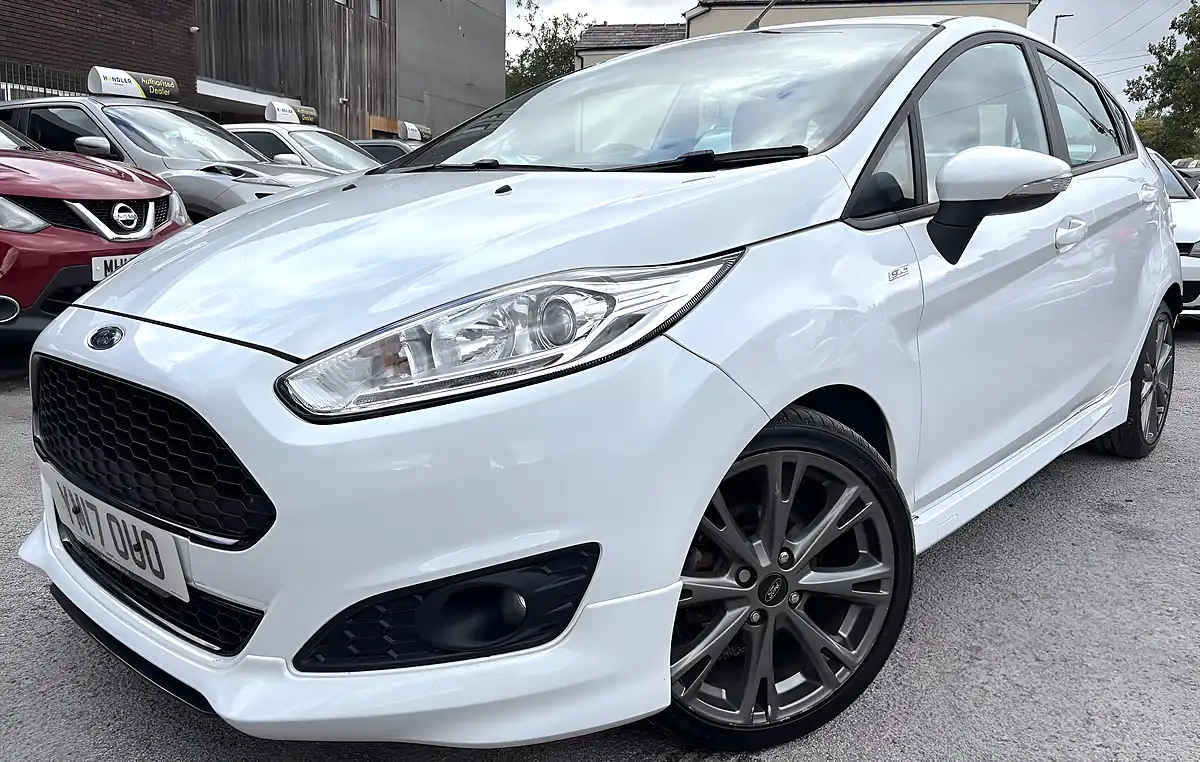 Used 2017 Ford Fiesta ST-Line White - Interior and Exterior details 4