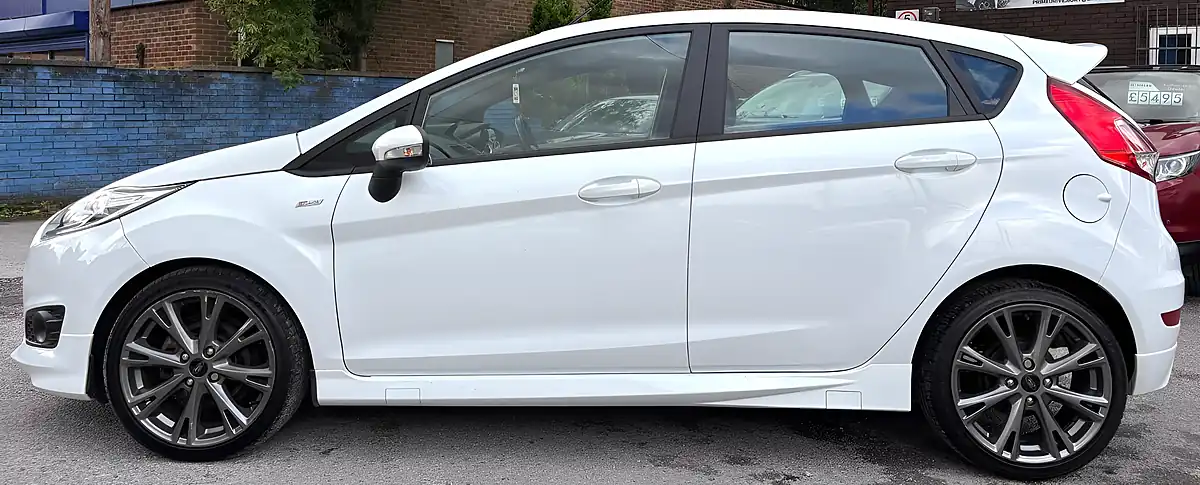 Used 2017 Ford Fiesta ST-Line White - Interior and Exterior details 5