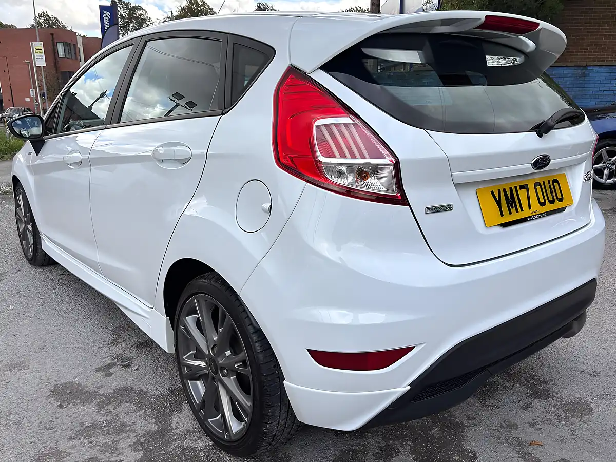 Used 2017 Ford Fiesta ST-Line White - Interior and Exterior details 6