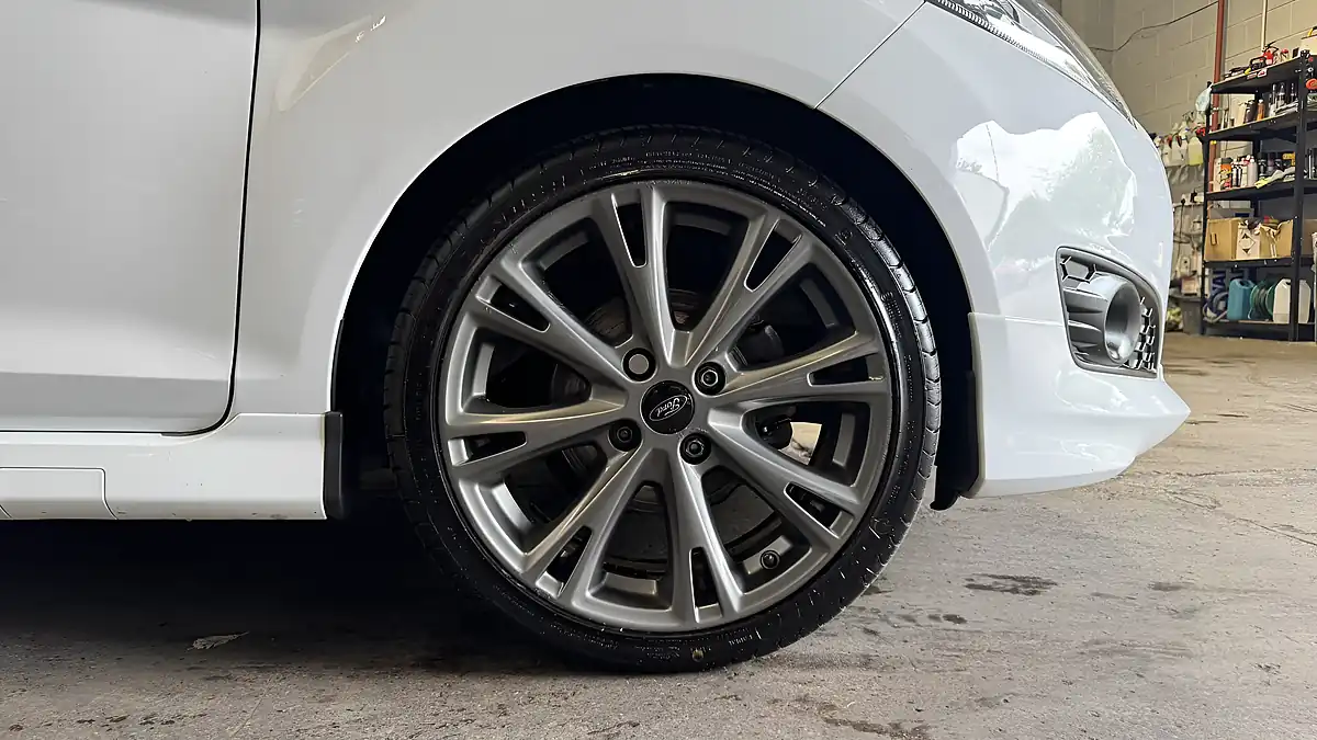 Used 2017 Ford Fiesta ST-Line White White - Interior and Exterior details 13