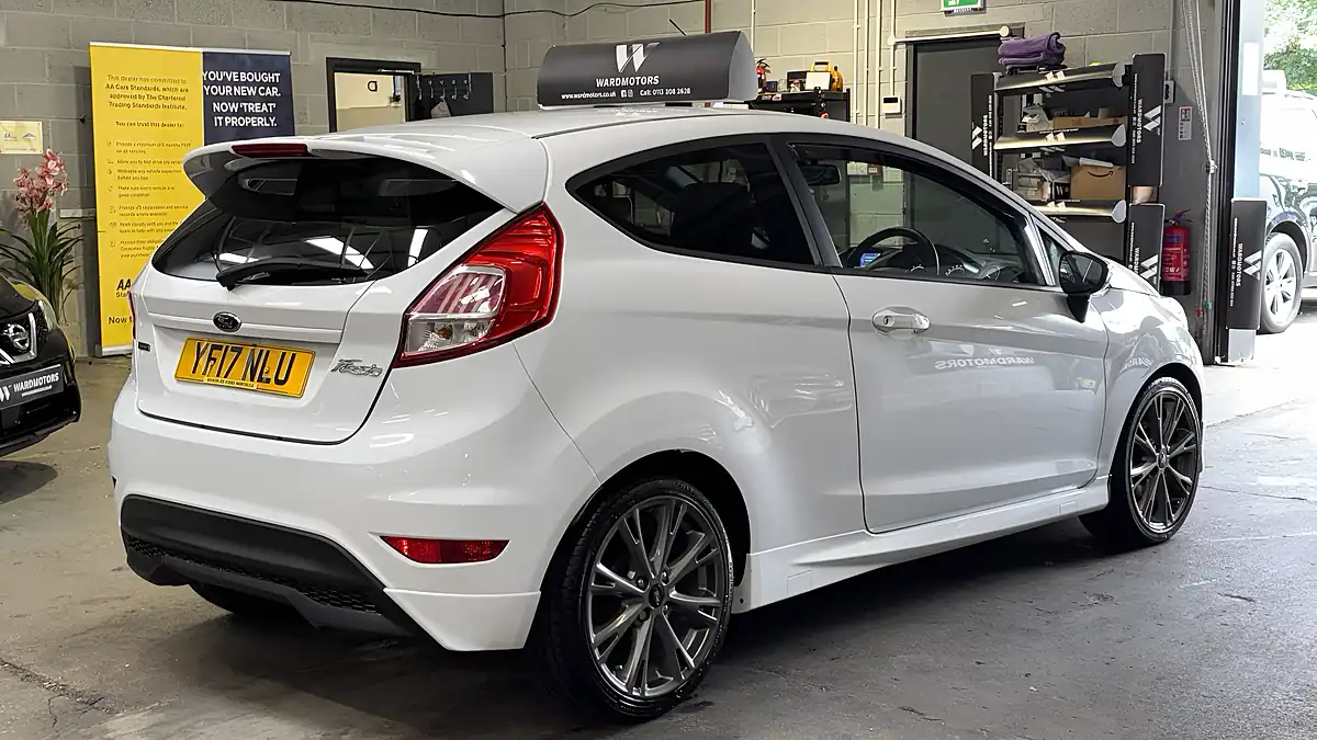Used 2017 Ford Fiesta ST-Line White White - Interior and Exterior details 5