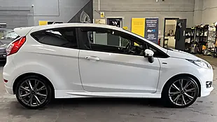 Used 2017 Ford Fiesta ST-Line White White - Interior and Exterior details 8