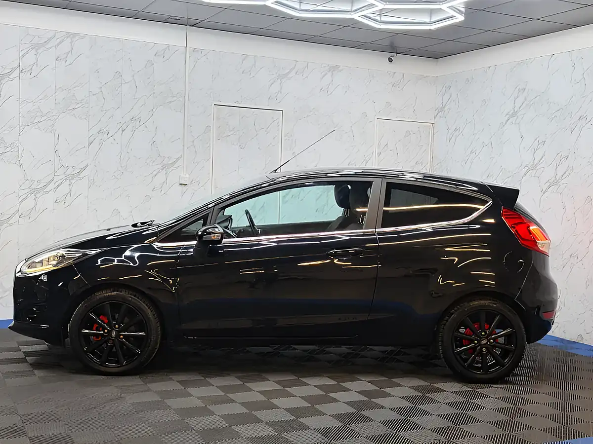 Used 2017 Ford Fiesta Titanium Black - Interior and Exterior details 10