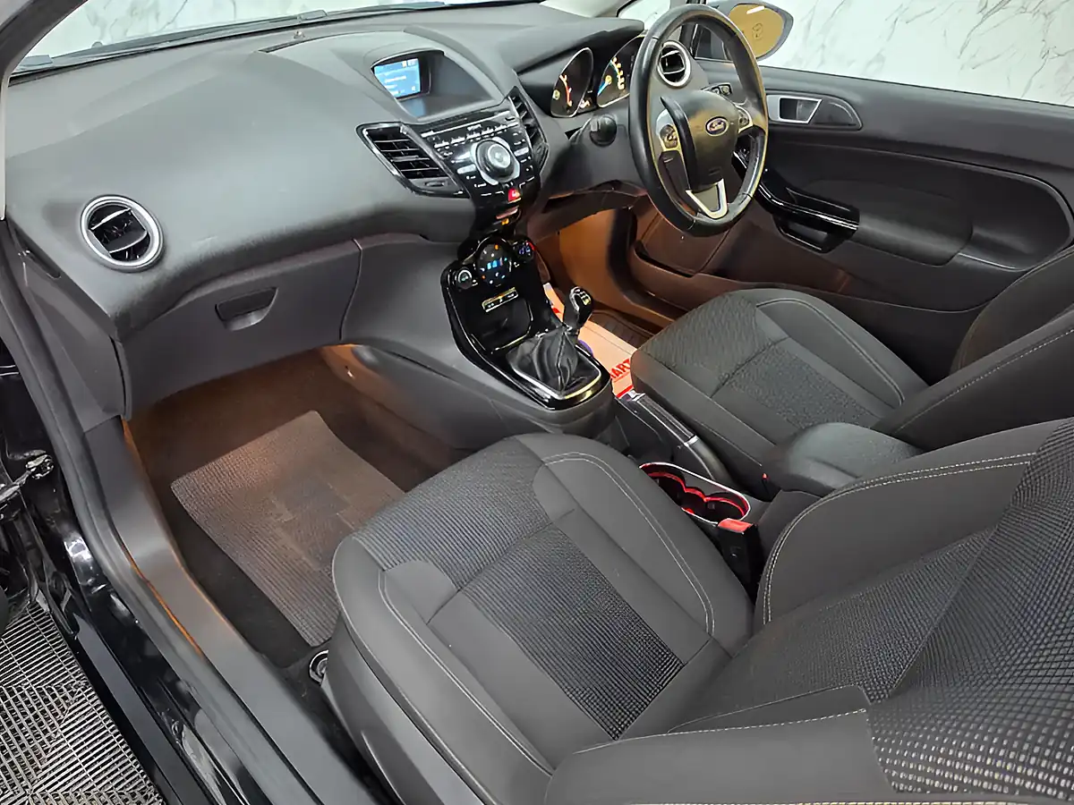 Used 2017 Ford Fiesta Titanium Black - Interior and Exterior details 12