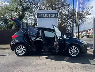 Used 2017 Ford Fiesta Titanium Black - Interior and Exterior details 6