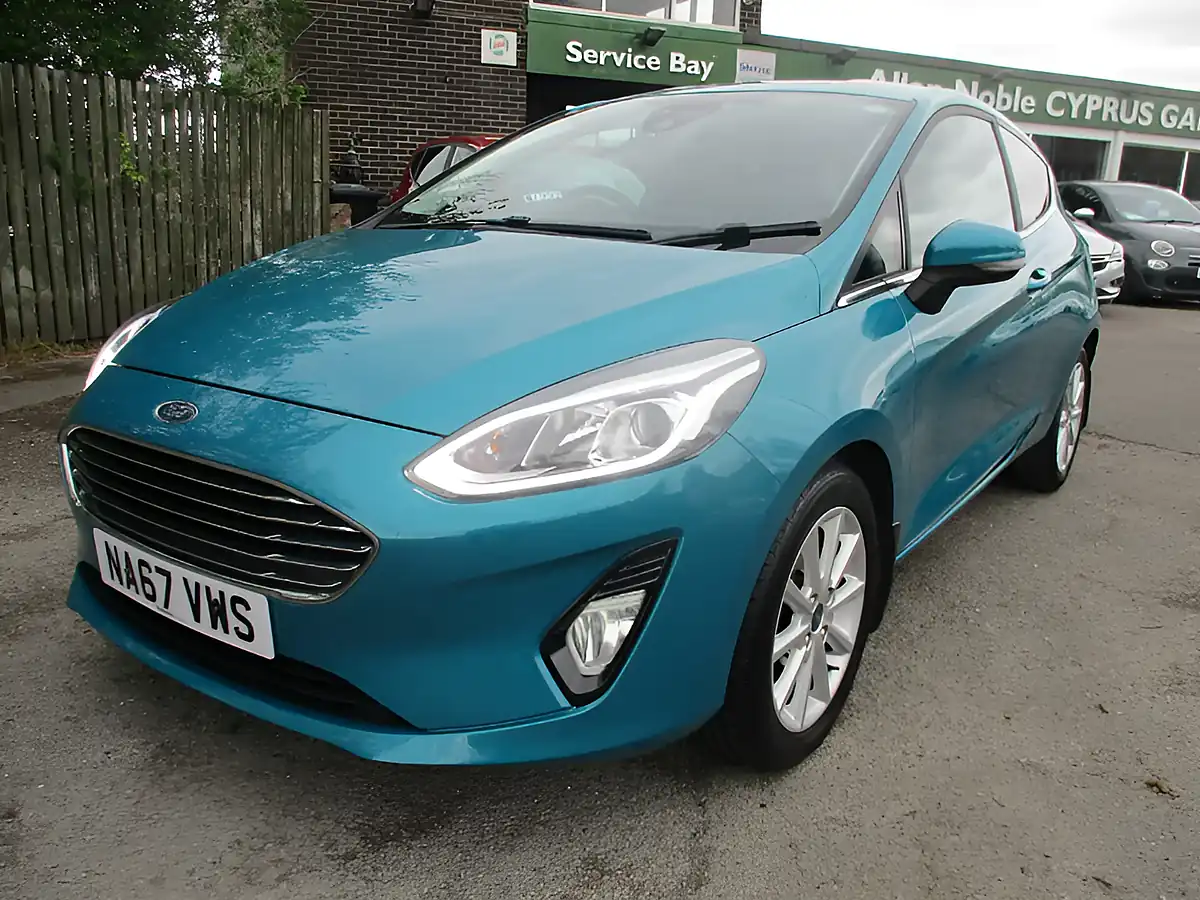 Used 2017 Ford Fiesta Titanium Blue - Front View