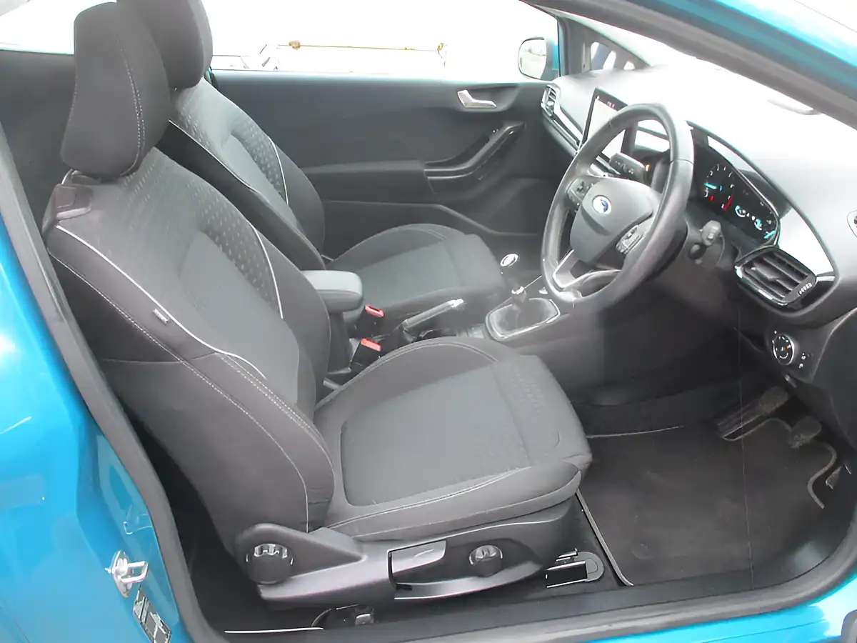 Used 2017 Ford Fiesta Titanium Blue - Interior and Exterior details 13