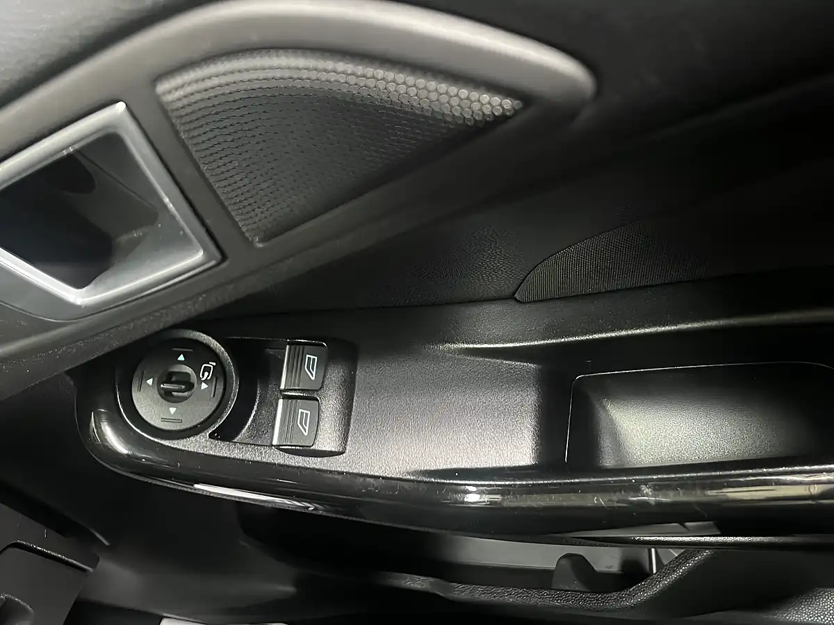 Used 2017 Ford Fiesta Titanium Blue - Interior and Exterior details 19
