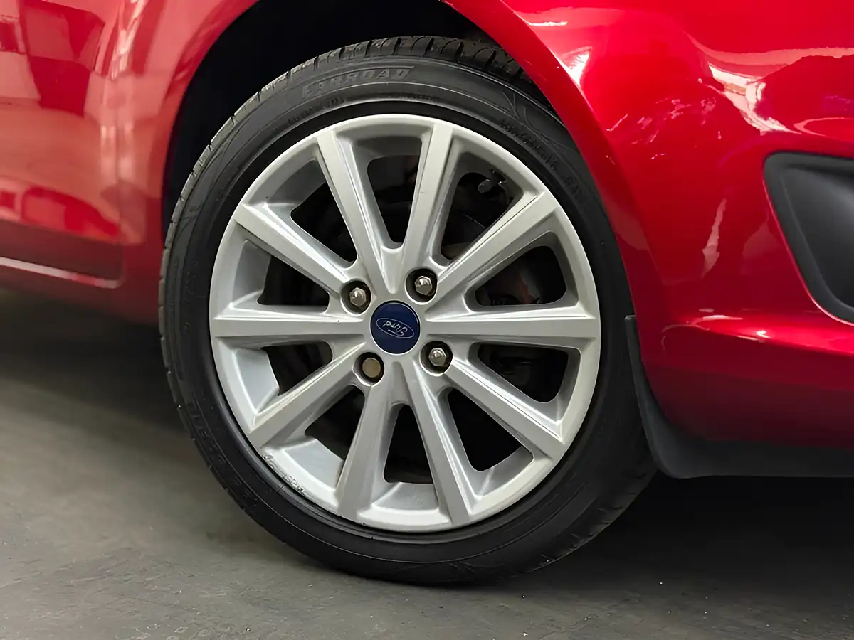 Used 2017 Ford Fiesta Titanium Red - Interior and Exterior details 5