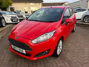 Used 2017 Ford Fiesta Titanium Red - Interior and Exterior details 4