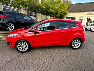 Used 2017 Ford Fiesta Titanium Red - Interior and Exterior details 5