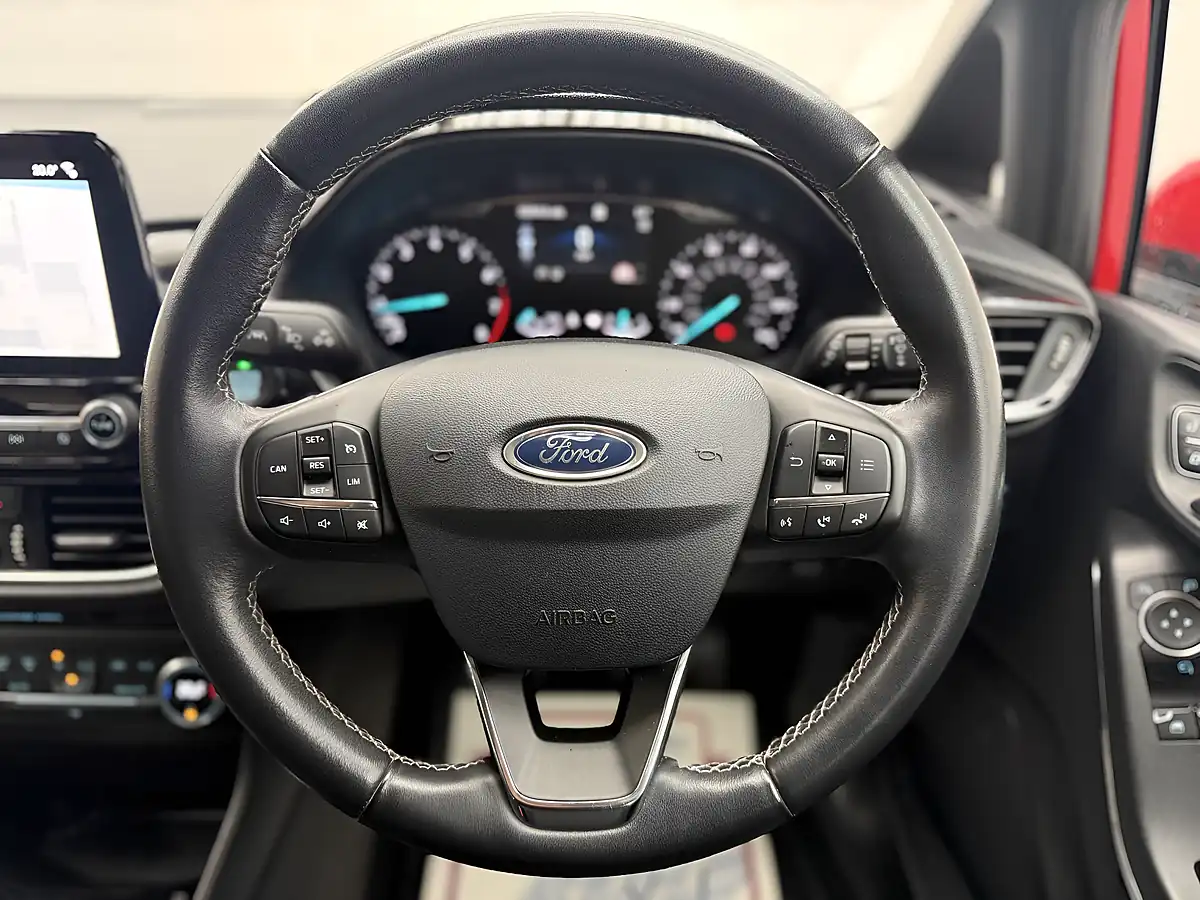 Used 2017 Ford Fiesta Titanium Red - Interior and Exterior details 9