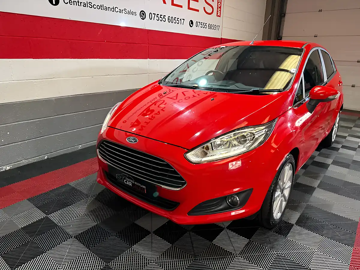Used 2017 Ford Fiesta Titanium Red - Interior and Exterior details 10