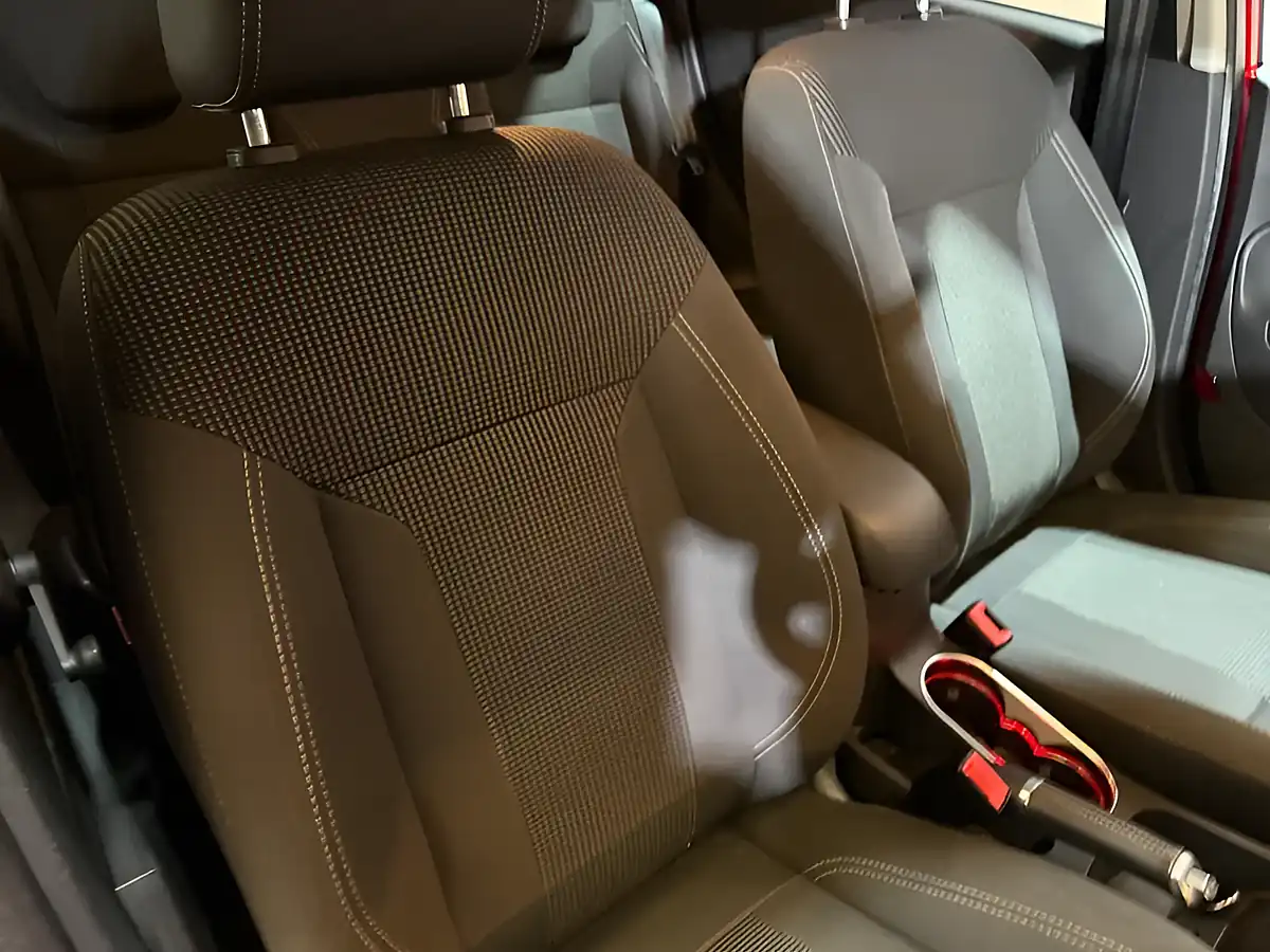Used 2017 Ford Fiesta Titanium Red - Interior and Exterior details 19